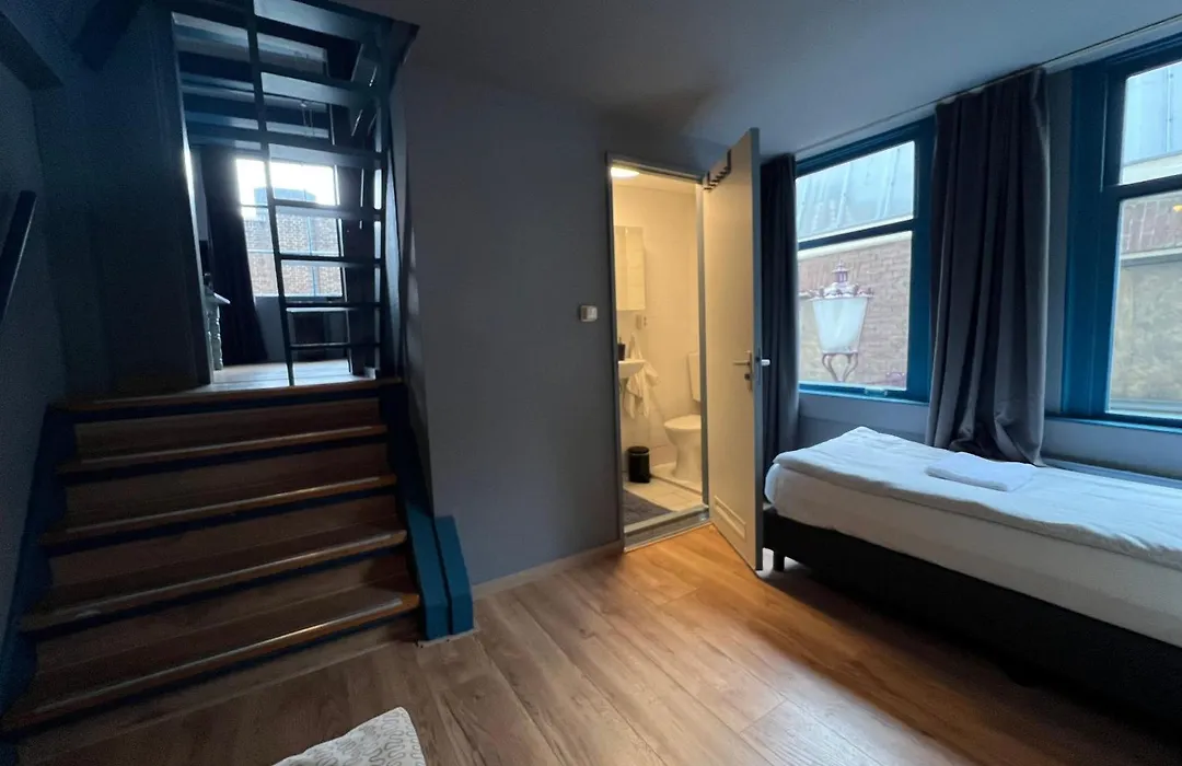 Nes B&B-1