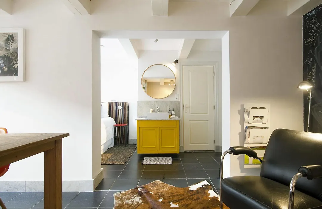 Coho Apartment Suites-1