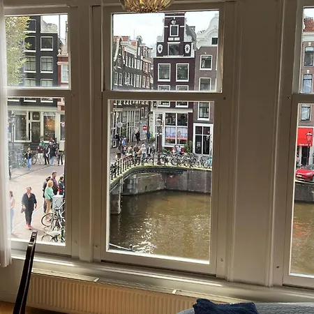 Canal View B&B Amsterdam-3
