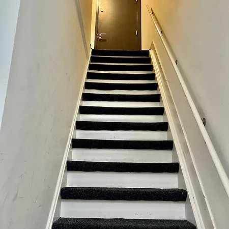 Twenty Five Rooms-3