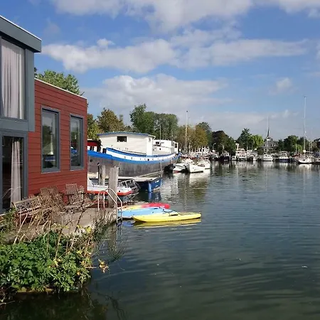Houseboat Vliegenbos-3