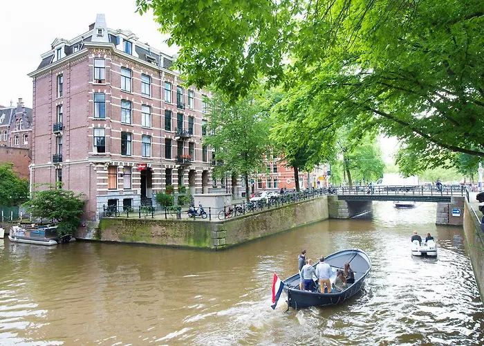 Amsterdam Inn