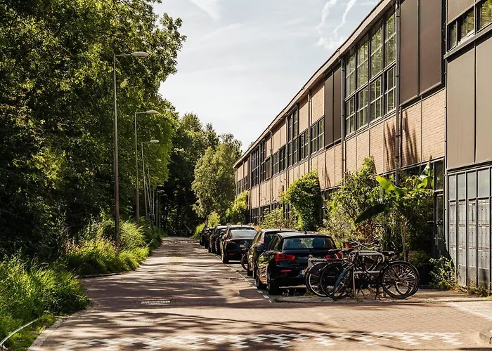 The Quay Amsterdam - Free Parking