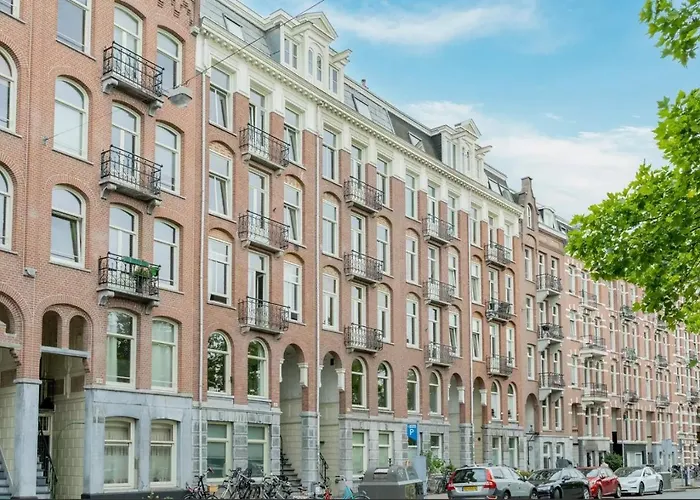 Central Rooftop Terrace Guest Suite