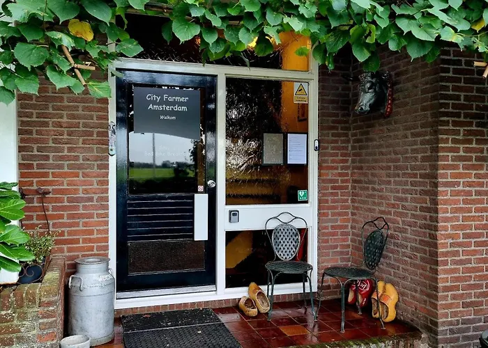 City Farmer Amsterdam A Guesthouse With Bikes , Bed & Breakfast And Free Parking