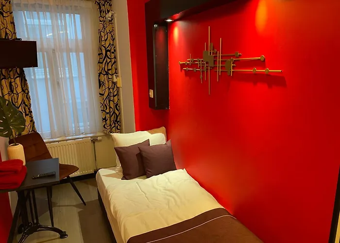 Central hotel: Hotel Anco