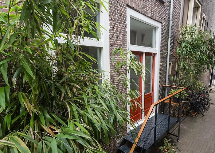 House Of Arts - City Centre Apartment