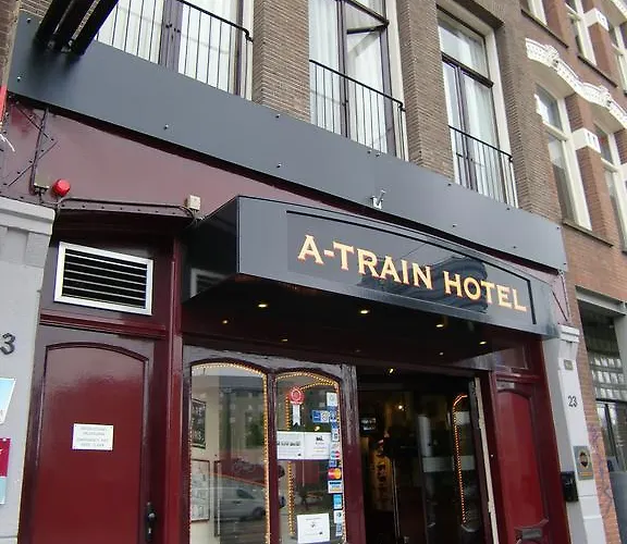 3 sterren hotel: A-Train Hotel
